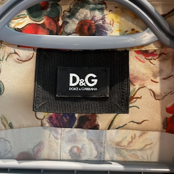 Dolce & Gabbana Silk Floral Button Up Blouse - Picture 2 of 9